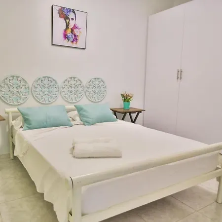 Apartamento 2cb-4 De 2 Alcobas En El Centro Historico Con Aire Acondicionado Y Wifi *
